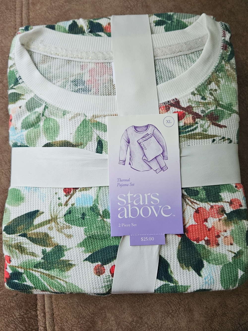 stars above Floral Thermal Pajama Set - Green, White, Red